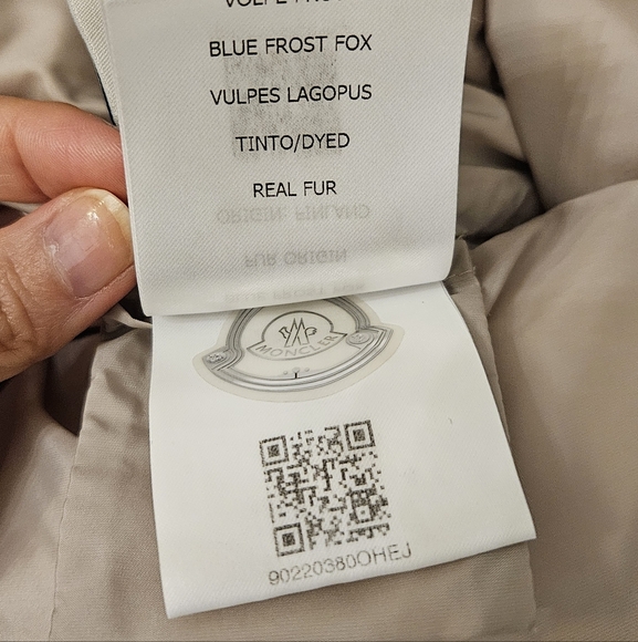 Moncler down jacket - Picture 12 of 12